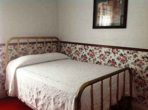 Posada Bridgeport Inn