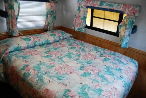 Redwood Motel