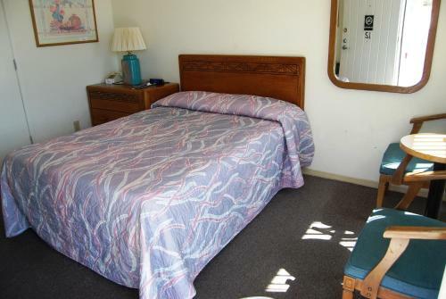 Redwood Motel