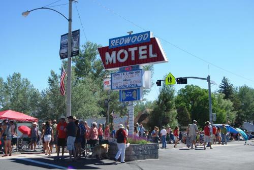 Redwood Motel