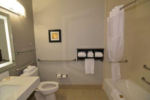 Holiday Inn Express Hotel & Suites Liberal