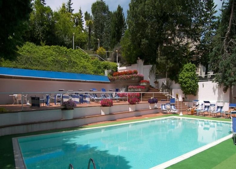 Moderno Hotel