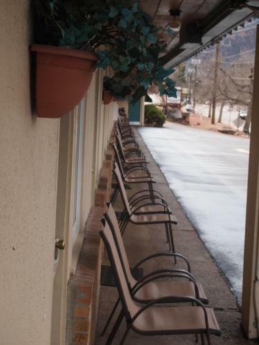 Eagle Motel
