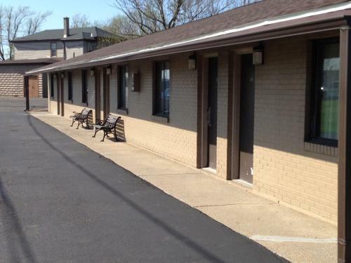 Motel Stadium View Inn