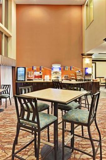 Holiday Inn Express Hotel & Suites Hamburg