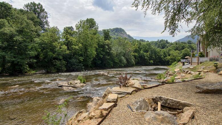Hotel Best Western Plus - River Escape Inn And Suites