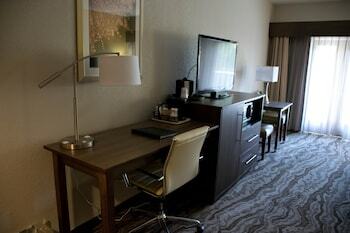 Hotel Best Western Plus - River Escape Inn And Suites