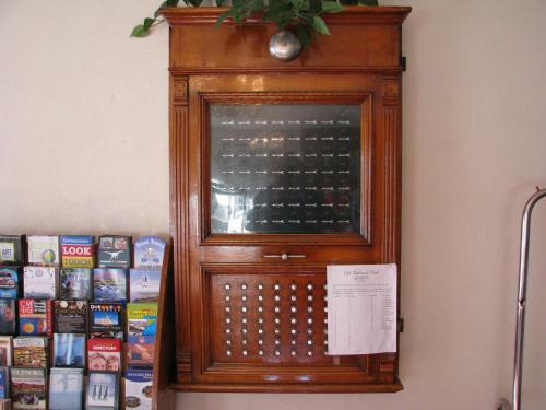 Old National Hotel
