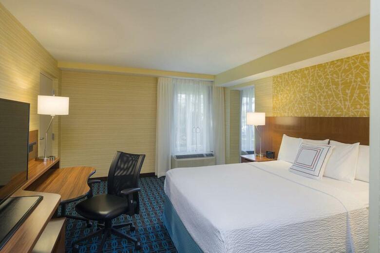 Crowne Plaza Hotel Paramus