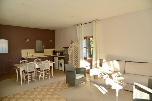Hostal La Maison De Line