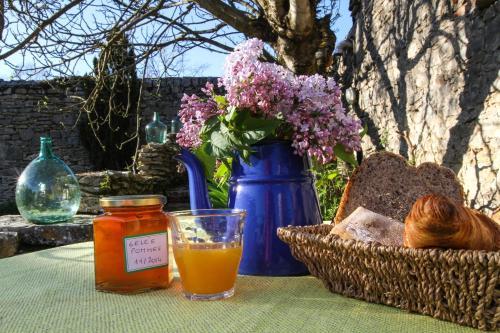 Hostal Maison D'h�tes Domaine De La Rhue
