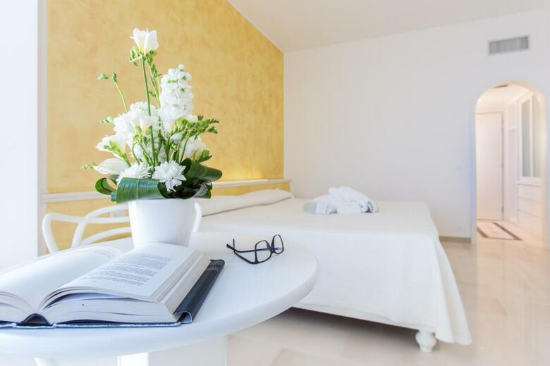 Hotel Costa Brada Luxury Resort