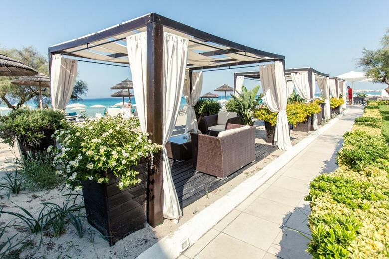 Hotel Costa Brada Luxury Resort