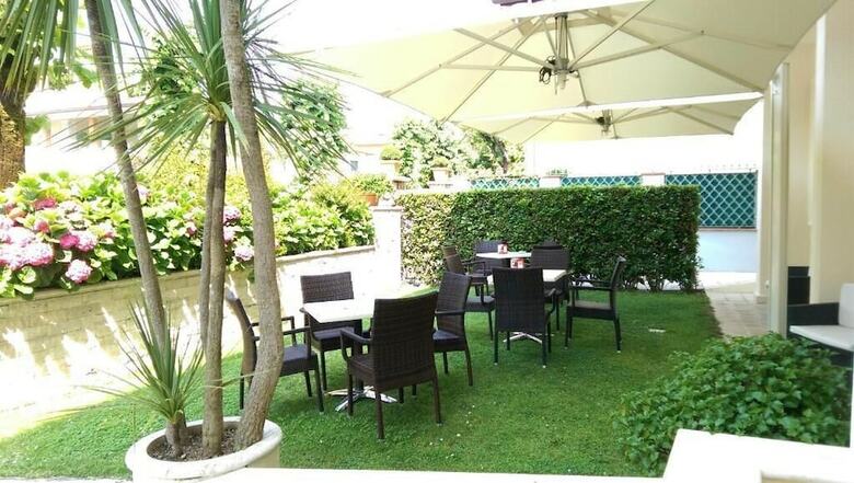 Hotel Pigalle