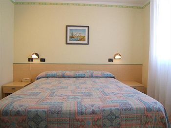 Hotel Prestige