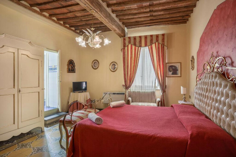 Bed & Breakfast Antica Residenza Santa Chiara