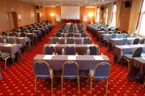 Brit Hotel Nantes Vigneux - L'atlantel