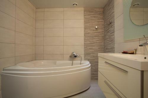 Logis Spa Hotel Beau Site