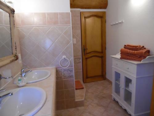 Bed & Breakfast Chambres D'h�tes Le Mas Du Platane