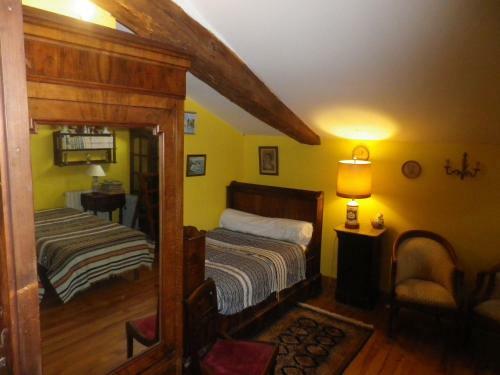 Bed & Breakfast Chambres Et Table D'h�tes Manoir Capcazal de Pach�ou