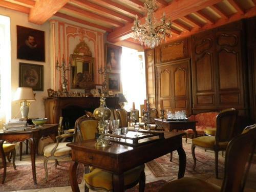 Bed & Breakfast Chambres Et Table D'h�tes Manoir Capcazal de Pach�ou