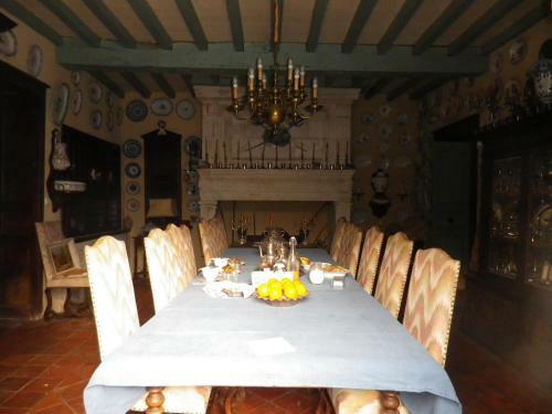 Bed & Breakfast Chambres Et Table D'h�tes Manoir Capcazal de Pach�ou