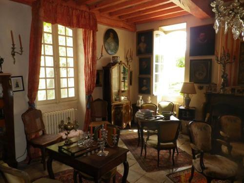Bed & Breakfast Chambres Et Table D'h�tes Manoir Capcazal de Pach�ou