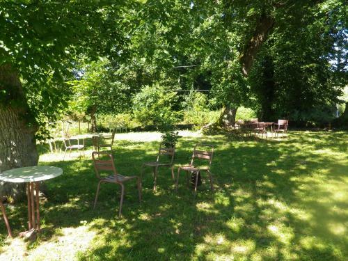 Bed & Breakfast Chambres Et Table D'h�tes Manoir Capcazal de Pach�ou