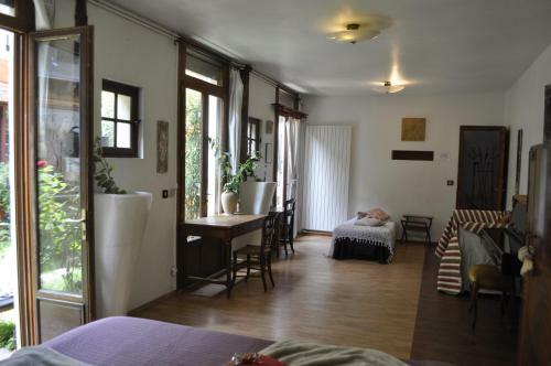 Bed & Breakfast La R�sidence D'art Joinville-le-pont