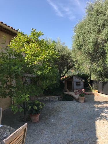 Chambre D'h�te Les Restanques
