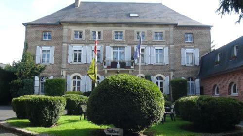 Hotel Logis Le Clos Du Montvinage Rest. Auberge Val de L'oise