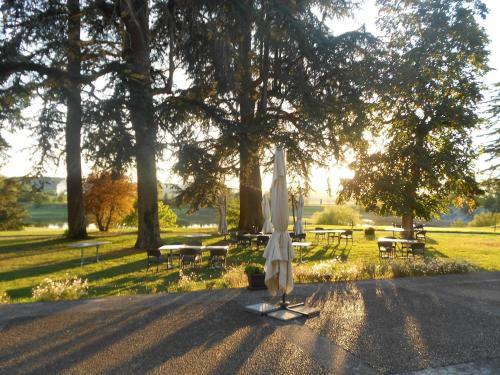 Camping Parc Du Ch�teau D'allot