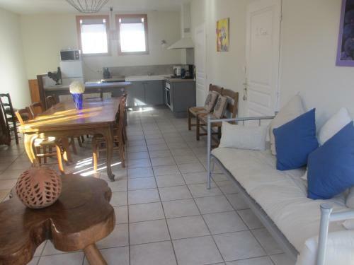G�te Le Ch�ne Du Py
