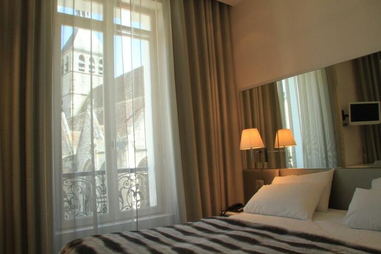 Hotel Le C�sar H�tel