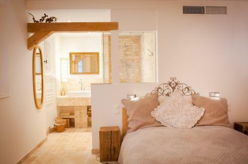 Bed & Breakfast Les 4 �l�ments Maison D'h�tes Design