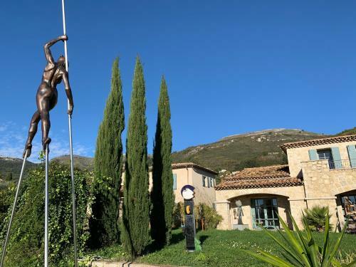 Bed & Breakfast Les 4 �l�ments Maison D'h�tes Design