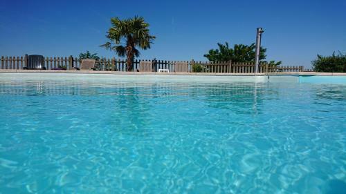 Bed & Breakfast G�tes & Chambres D'h�tes Peyrecout