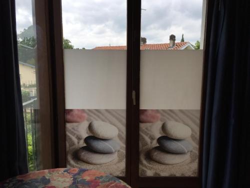 Hotel H�tel Studios Les Acacias
