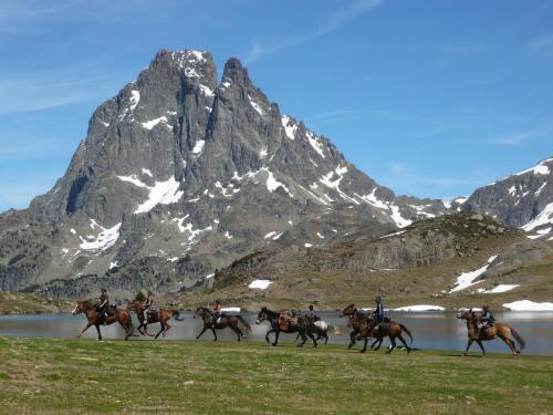 Les Chalets De L'ossau
