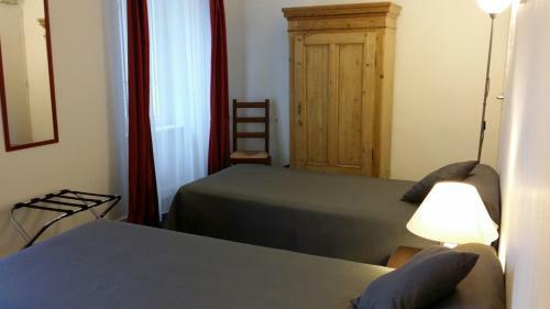 Hotel La Roche Du Marais