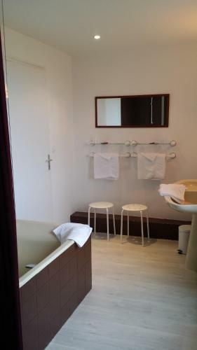 Hotel La Roche Du Marais