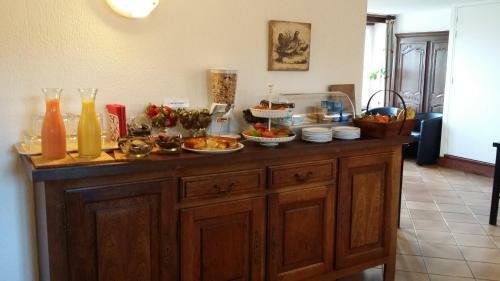 Hotel La Roche Du Marais