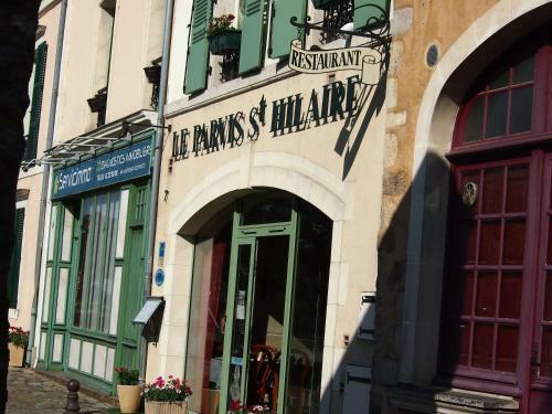 Hostal Logis De La Contrescarpe