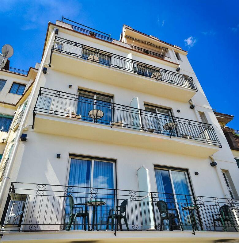 Hotel Condor