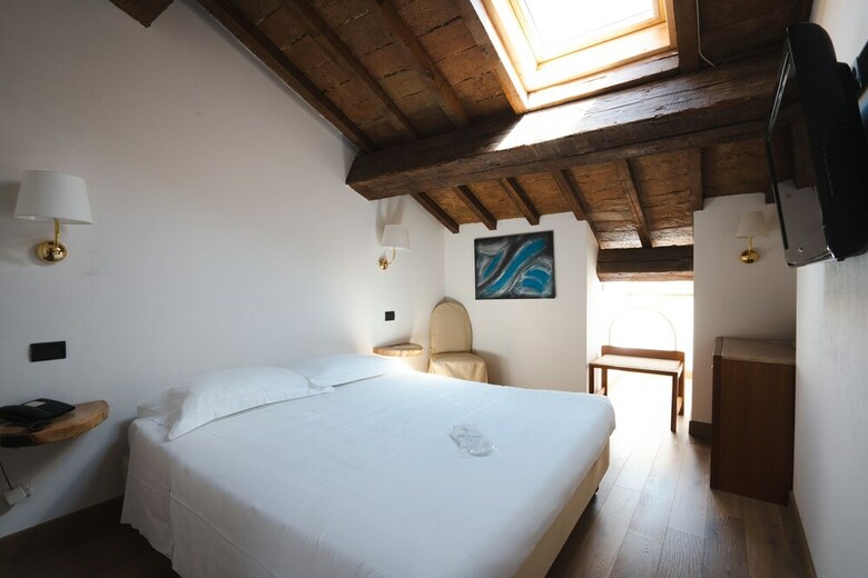 Rechigi Park Hotel