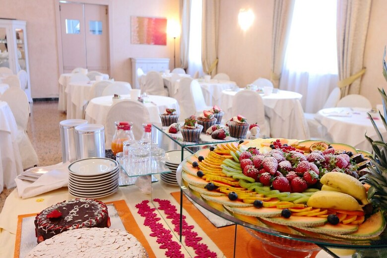Rechigi Park Hotel