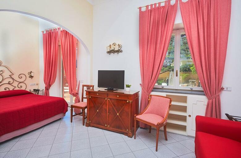 Hotel Bristol