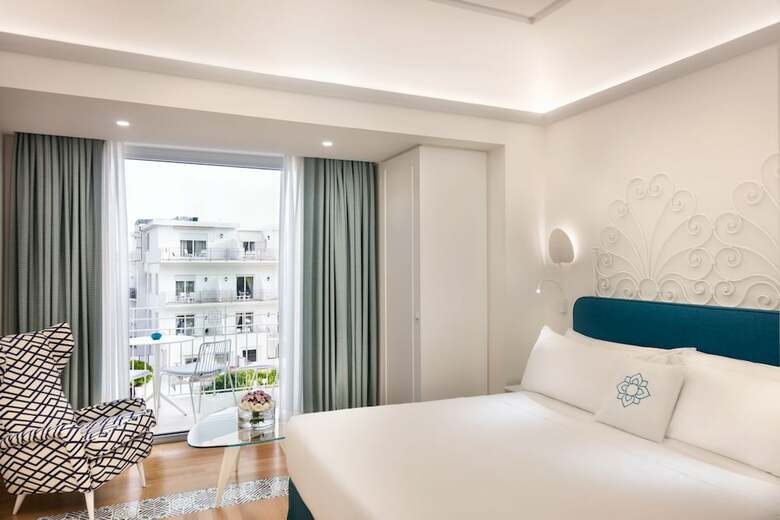 Hotel A Pazziella