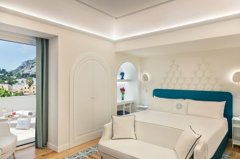 Hotel A Pazziella