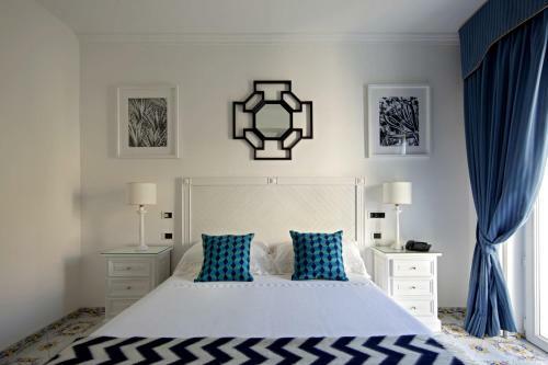 Hotel Canasta
